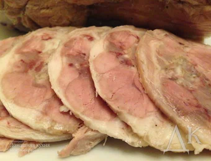Рулет из свиной рульки