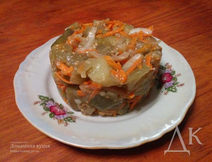 Осенний салат из баклажанов