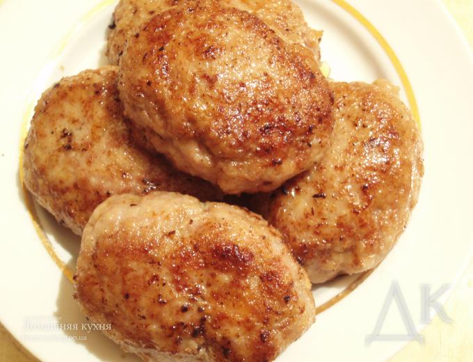 Мясные котлеты с капустой