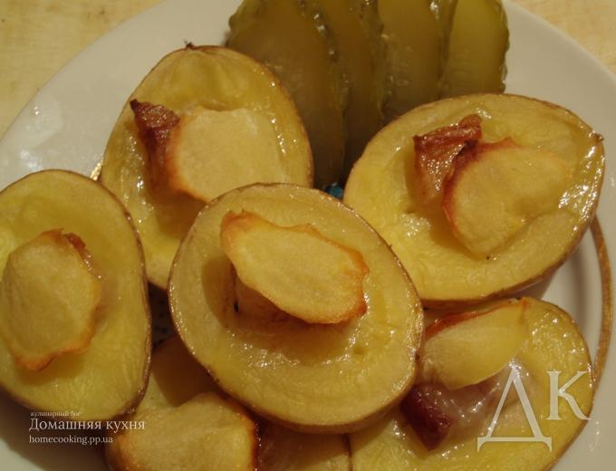 Печеная картошка с салом